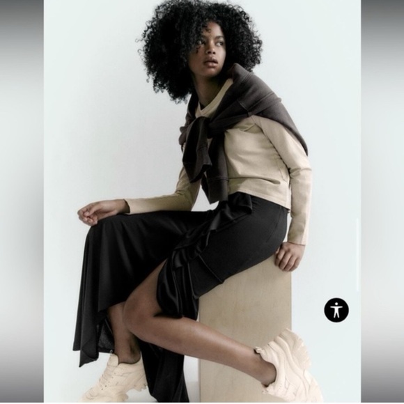 🖤 ZARA BLACK SIDE RUFFLE SLIT HIGH WAIST MAXI SKIRT! - Picture 7 of 15